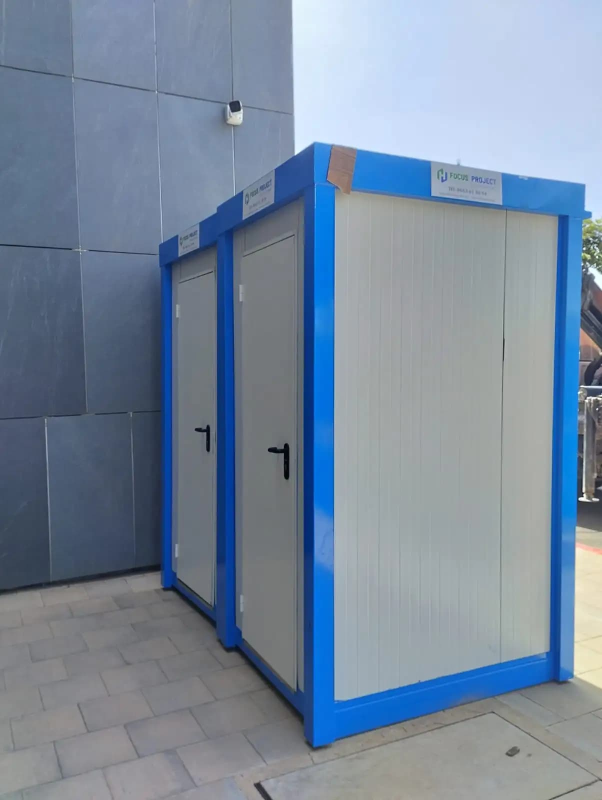 Bloc Sanitaire Mobile — photo 6 sur 15